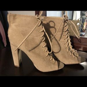 Very cute heeled booties